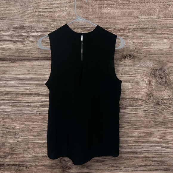 Professional, edgy - Picture 5 of 5